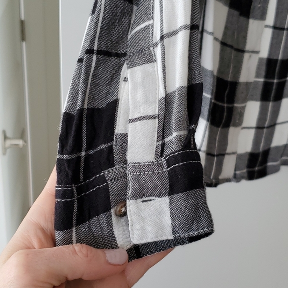 Shirt - Picture 4 of 4